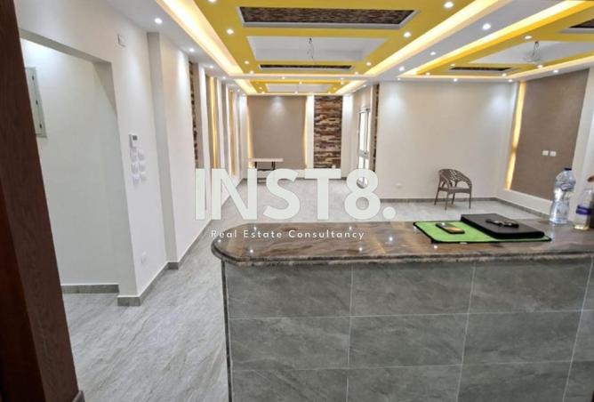 شقة باكبر مساحة للايجار بتشطيب عالي والتكييفات