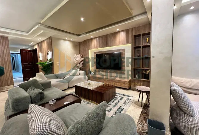 8652850 - Property Image 2