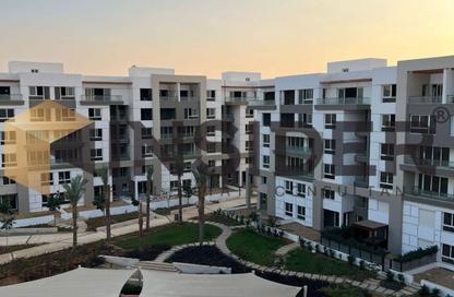 Apartment - 3 Bedrooms - 3 Bathrooms for sale in Hyde Park - New Cairo City - Cairo