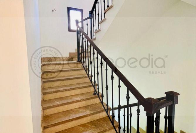 8615687 - Property Image 3