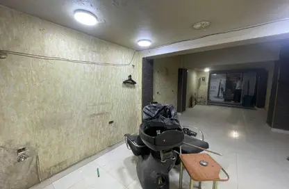 محل تجاري - استوديو - 1 حمام للايجار في شارع 26 يوليو - الزمالك - القاهرة