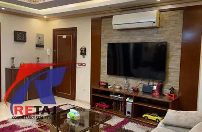 شقة - 3 غرف نوم - 1 حمام للبيع في عمارات ضباط الماظة - شارع الثوره - الماظة - مصر الجديدة - القاهرة