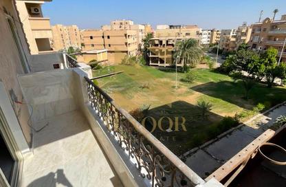 Apartment - 3 Bedrooms - 2 Bathrooms for rent in Street 10 - 11th District - Sheikh Zayed City - Giza