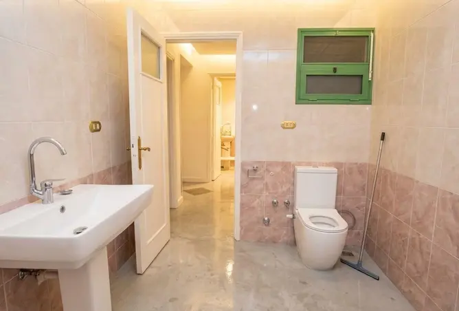 121906592 - Property Image 3