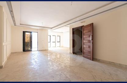 Apartment - 3 Bedrooms - 3 Bathrooms for rent in Al Moaskar Al Romani St. - Roushdy - Hay Sharq - Alexandria Apartment - 3 Bedrooms - 3 Bathrooms for rent in Al Moaskar Al Romani St. - Roushdy - Hay Sharq - Alexandria