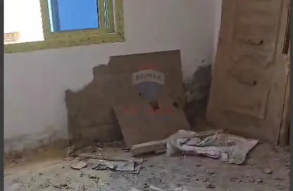 شقة - 3 غرف نوم - 1 حمام للبيع في المستثمر الصغير - الحي العاشر - الشيخ زايد - الجيزة