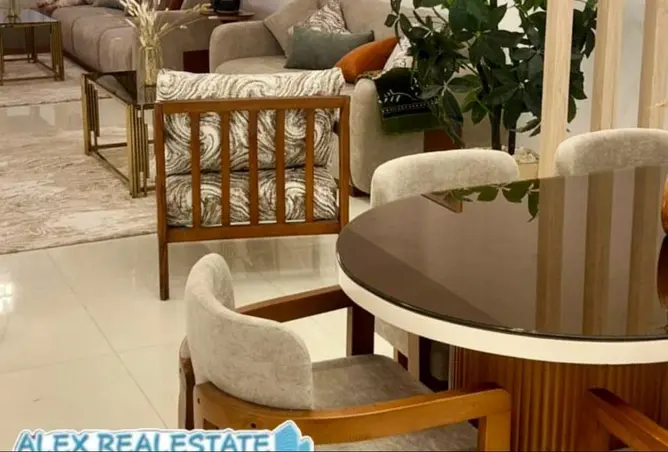71923527 - Property Image 3