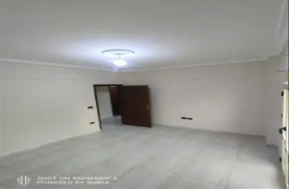 شقة - 3 غرف نوم - 2 حمامات للايجار في الحي الثاني - مدينة 6 أكتوبر - الجيزة