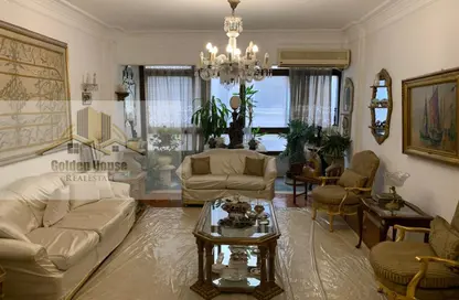 شقة - 3 غرف نوم - 2 حمامات للبيع في شارع المنصور محمد - الزمالك - القاهرة