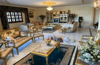 شقة - 3 غرف نوم - 3 حمامات للبيع في شارع نهرو - روكسي - مصر الجديدة - القاهرة