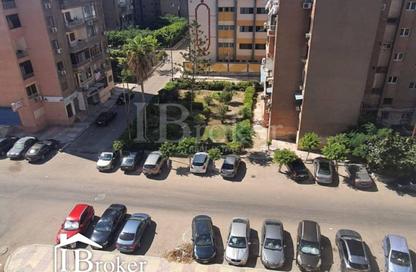 Apartment - 2 Bedrooms - 1 Bathroom for sale in Smouha - Hay Sharq - Alexandria
