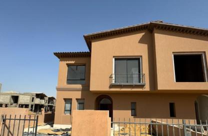 Townhouse - 4 Bedrooms - 4 Bathrooms for sale in Village West - Sheikh Zayed Compounds - Sheikh Zayed City - Giza