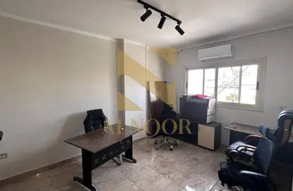 Office Space - 2 Bedrooms - 1 Bathroom for rent in Street 6 - 4th District - 6 October City - Giza