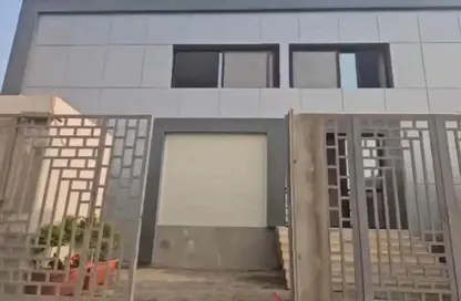 مصنع - استوديو - 2 حمامات للبيع في طريق بلبيس العاشر من رمضان - زيزينيا العاشر من رمضان - مدينة العاشر من رمضان - الشرقية