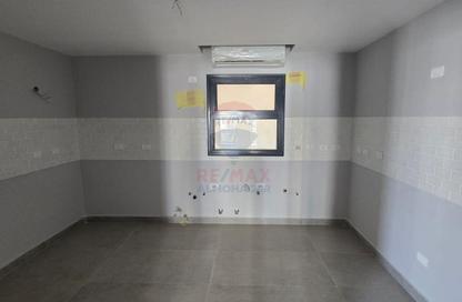 شقة - 3 - 3 للبيع في فيلدج ويست - كمبوندات الشيخ زايد - الشيخ زايد - الجيزة