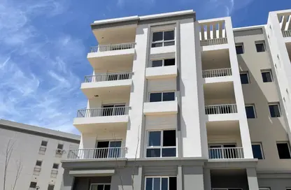 Apartment - 2 Bedrooms - 3 Bathrooms for sale in Hyde Park - New Cairo City - Cairo