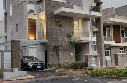 Townhouse - 4 Bedrooms - 3 Bathrooms for sale in Al Maqsad - New Capital Compounds - New Capital City - Cairo Townhouse - 4 Bedrooms - 3 Bathrooms for sale in Al Maqsad - New Capital Compounds - New Capital City - Cairo