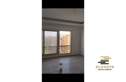 Apartment - 3 Bedrooms - 2 Bathrooms for sale in Stone Residence - 5th Settlement Compounds - The 5th Settlement - New Cairo City - Cairo