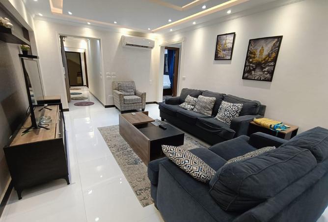 8526421 - Property Image 3