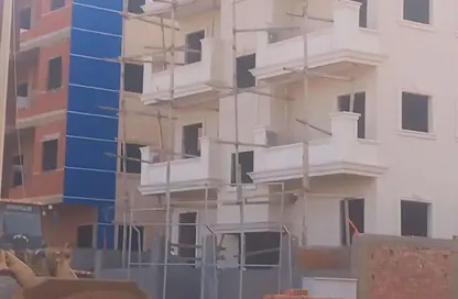 شقة - 3 غرف نوم - 2 حمامات للبيع في شارع النوادي - حدائق اكتوبر - مدينة 6 أكتوبر - الجيزة