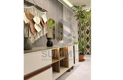 Apartment - 3 Bedrooms - 3 Bathrooms for sale in Lake View Residence - 5th Settlement Compounds - The 5th Settlement - New Cairo City - Cairo