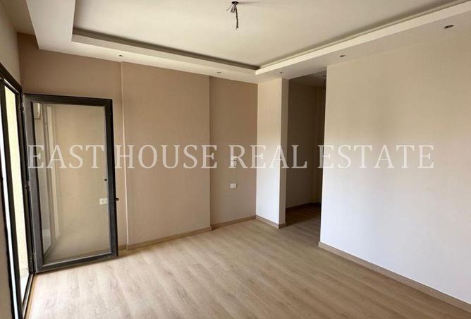 8703863 - صورة العقار 2