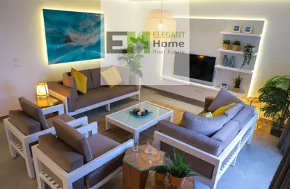 Chalet - 3 Bedrooms - 4 Bathrooms for rent in Hacienda White - Sidi Abdel Rahman - North Coast