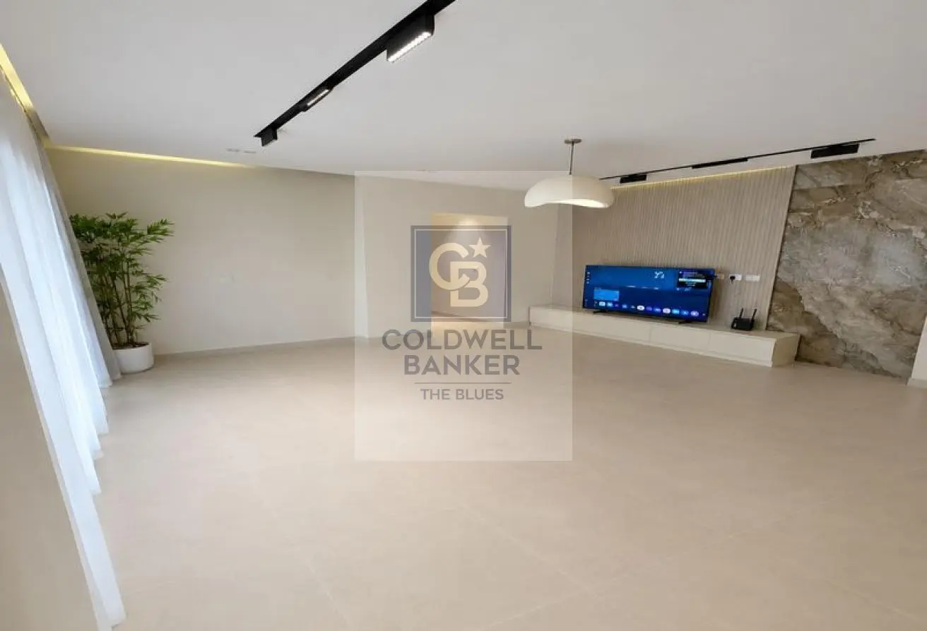 112987145 - Property Main Image
