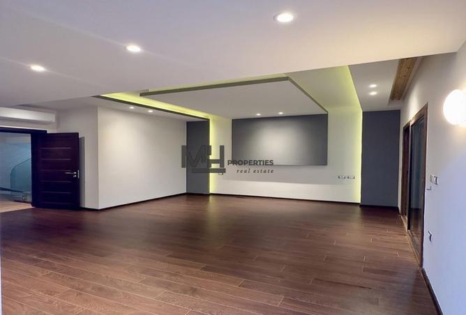 98274411 - Property Image 2