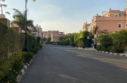 فيلا - 4 - 3 للبيع في كليوباترا بالاس - الحي الخامس - مدينة الشروق - القاهرة