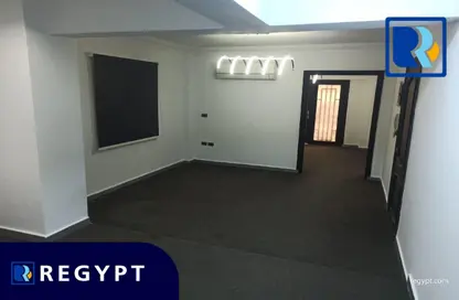 Office Space - 2 Bedrooms - 1 Bathroom for rent in Al Laselky St. - El Laselky - New Maadi - Hay El Maadi - Cairo
