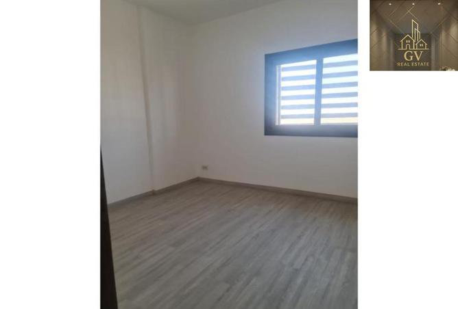 8593767 - Property Image 3