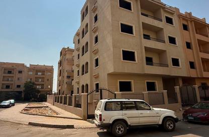 Apartment - 3 Bedrooms - 1 Bathroom for sale in Gardenia Mall St. - The 1st Settlement - New Cairo City - Cairo Apartment - 3 Bedrooms - 1 Bathroom for sale in Gardenia Mall St. - The 1st Settlement - New Cairo City - Cairo