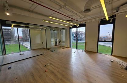 Office Space - Studio - 1 Bathroom for rent in Hyde Park Business District Mall - South Teseen St. - The 5th Settlement - New Cairo City - Cairo