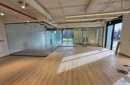 Office Space - Studio - 1 Bathroom for rent in Hyde Park Business District Mall - South Teseen St. - The 5th Settlement - New Cairo City - Cairo
