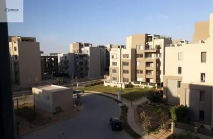 شقة - غرفة نوم - 1 حمام للبيع في فيلدج جيت - المستثمرين الجنوبية - مدينة القاهرة الجديدة - القاهرة