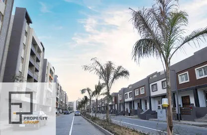 شقة - 2 غرف نوم - 2 حمامات للبيع في روك ايدن - حدائق اكتوبر - مدينة 6 أكتوبر - الجيزة