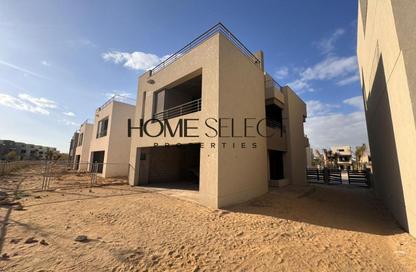 Villa - 4 Bedrooms - 4 Bathrooms for sale in The Crown - Cairo Alexandria Desert Road - 6 October City - Giza