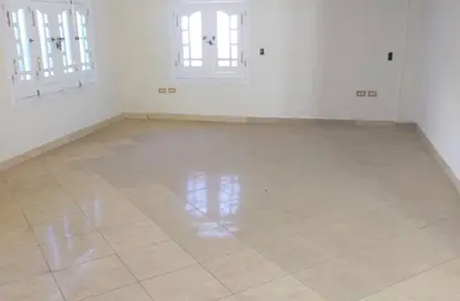 شقة - 3 غرف نوم - 2 حمامات للايجار في شارع الجزيرة - المستثمرين الجنوبية - مدينة القاهرة الجديدة - القاهرة