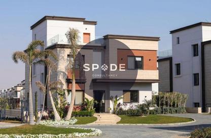 Villa - 4 Bedrooms - 5 Bathrooms for sale in Azzar - 5th Settlement Compounds - The 5th Settlement - New Cairo City - Cairo