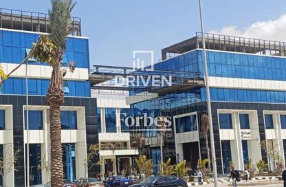 Clinic - Studio - 2 Bathrooms for rent in Park Yard Mall - 1st District - 6 October City - Giza