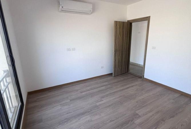 8591478 - Property Image 3