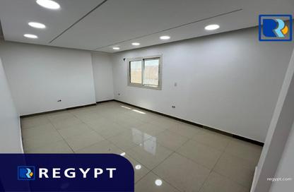 Office Space - Studio - 1 Bathroom for rent in Zahraa Al Maadi St. - Degla - Hay El Maadi - Cairo