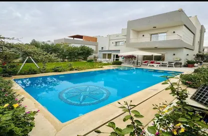 فيلا - 6 غرف نوم - 5 حمامات للبيع في فيفث سكوير - التجمع الخامس - مدينة القاهرة الجديدة - القاهرة