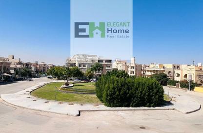 Apartment - 4 Bedrooms - 3 Bathrooms for sale in Al Shouyfat - 5th Settlement Compounds - The 5th Settlement - New Cairo City - Cairo