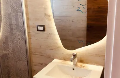 Apartment - 2 Bedrooms - 2 Bathrooms for rent in Lake View Residence - 5th Settlement Compounds - The 5th Settlement - New Cairo City - Cairo