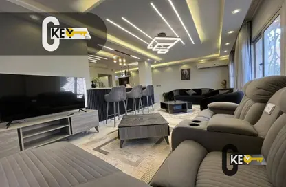 شقة - 2 غرف نوم - 1 حمام للايجار في شارع يوسف السباعي - الرحاب المرحلة الأولى - الرحاب - مدينة القاهرة الجديدة - القاهرة