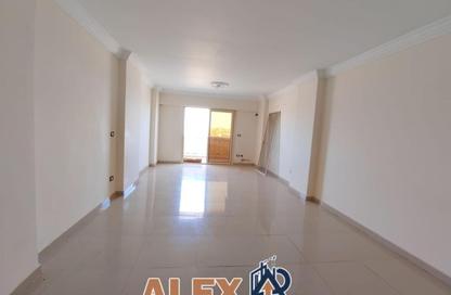 شقة - 3 غرف نوم - 2 حمامات للايجار في شارع مدرسة الريادة - سموحة - حي شرق - الاسكندرية شقة - 3 غرف نوم - 2 حمامات للايجار في شارع مدرسة الريادة - سموحة - حي شرق - الاسكندرية