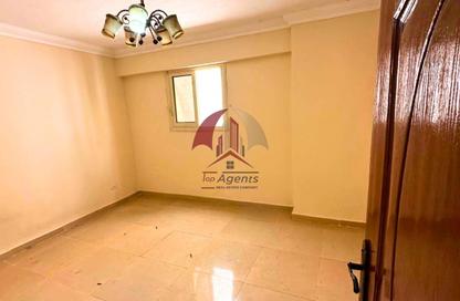 Apartment - 3 Bedrooms - 2 Bathrooms for sale in Sporting - Hay Sharq - Alexandria Apartment - 3 Bedrooms - 2 Bathrooms for sale in Sporting - Hay Sharq - Alexandria
