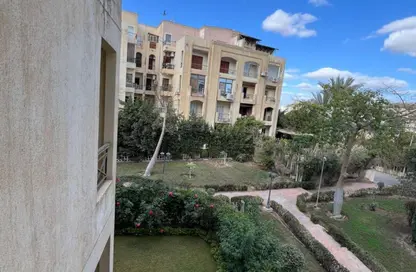 Apartment - 2 Bedrooms - 1 Bathroom for sale in Hadayek Al Mohandessin - 4th District - Sheikh Zayed City - Giza